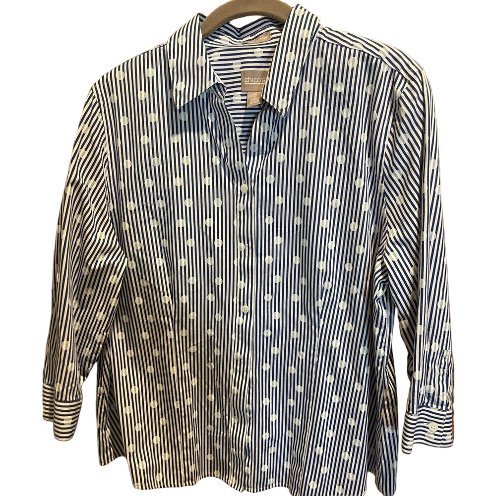 71. WOMENS CHICO’S 2/L DETAIL TOP